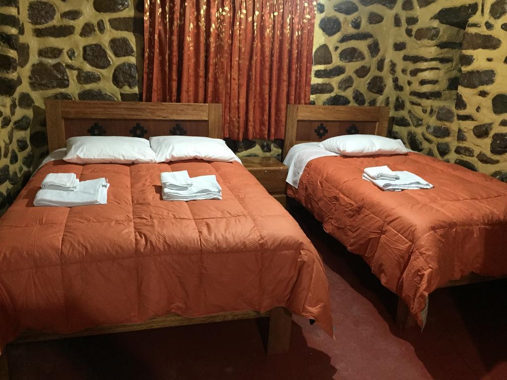 Rumi Sonqo Hostel Олантаятамбо Екстериор снимка