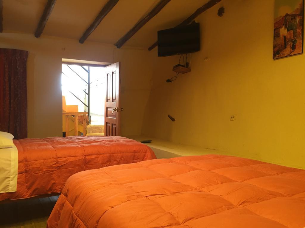 Rumi Sonqo Hostel Олантаятамбо Екстериор снимка