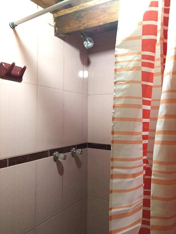 Rumi Sonqo Hostel Олантаятамбо Екстериор снимка